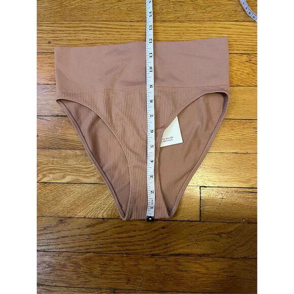 COS RIBBED UNDERWEAR - Picture 7 of 9